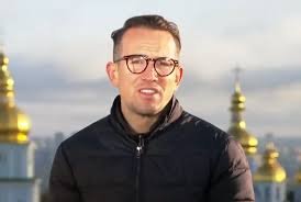 Hugo Bachega Accent